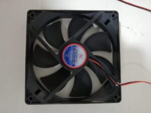 elif 12 v kare fan